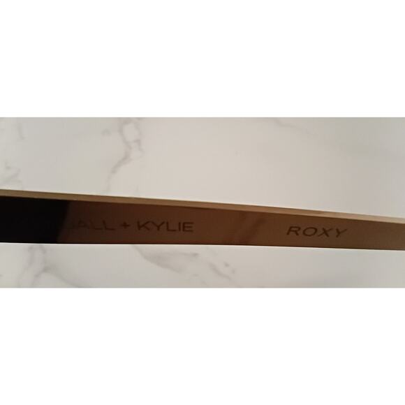 Kendall + Kylie ROXY Black Oversized Womens Sunglasses - NEW - Picture 6 of 7